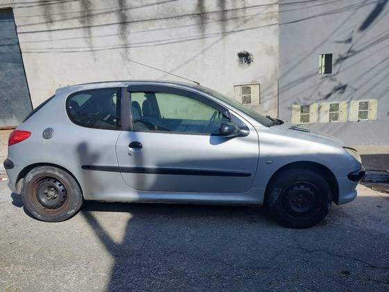 PEUGEOT 206 1.0 SOLEIL 16V GASOLINA 2P MANUAL PEUGEOT 206 1.0 SOLEIL 16V GASOLINA 2P MANUAL
